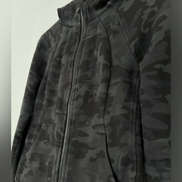 Lululemon Scuba Full Zip Camo Hoodie - Picture 5 of 13